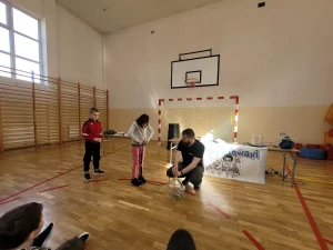 Fizyka, która iskrzy ciekawością!